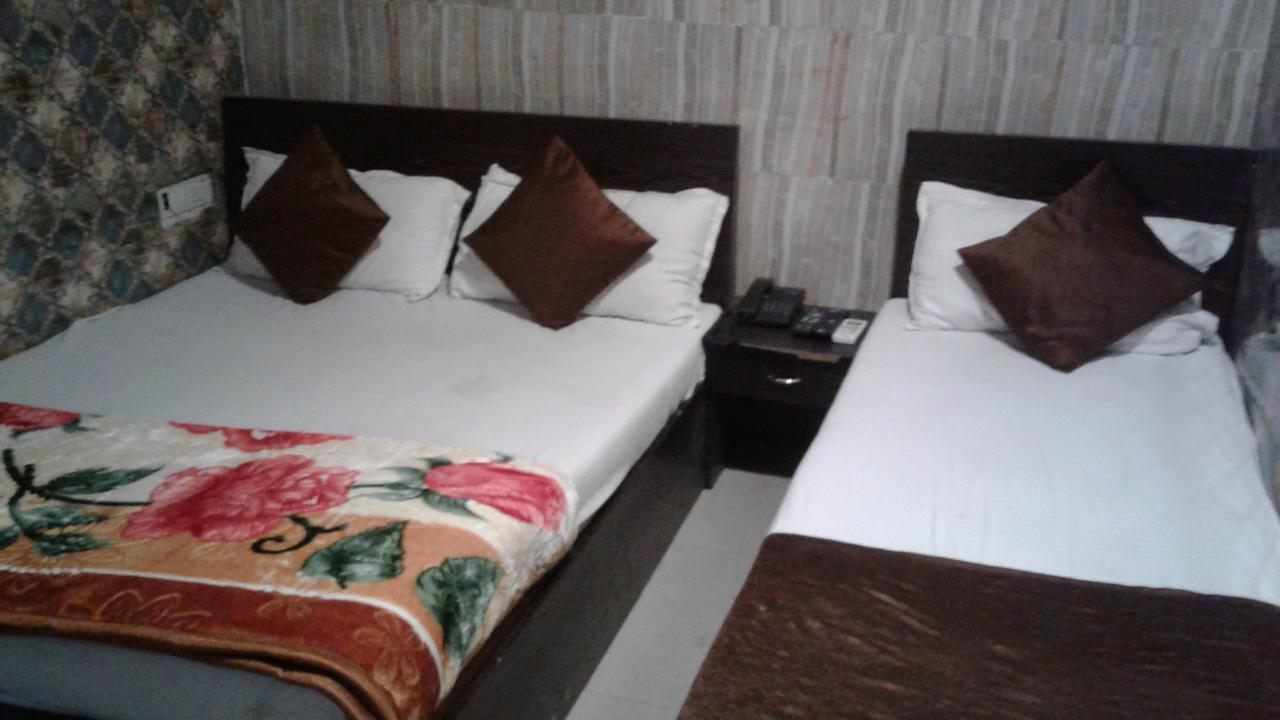 Hotel Majesty Palace - Mumbai — Photos 1